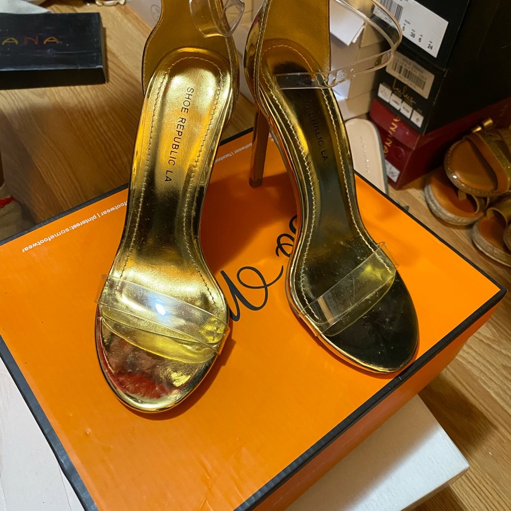 Heels - Picture 2 of 2